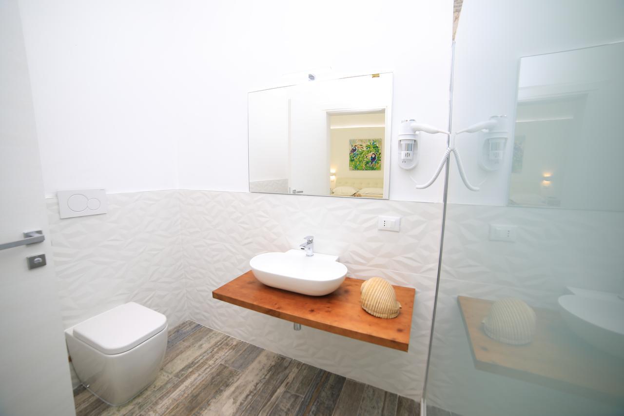 White Aurora Rooms 포르토 세자레오 외부 사진