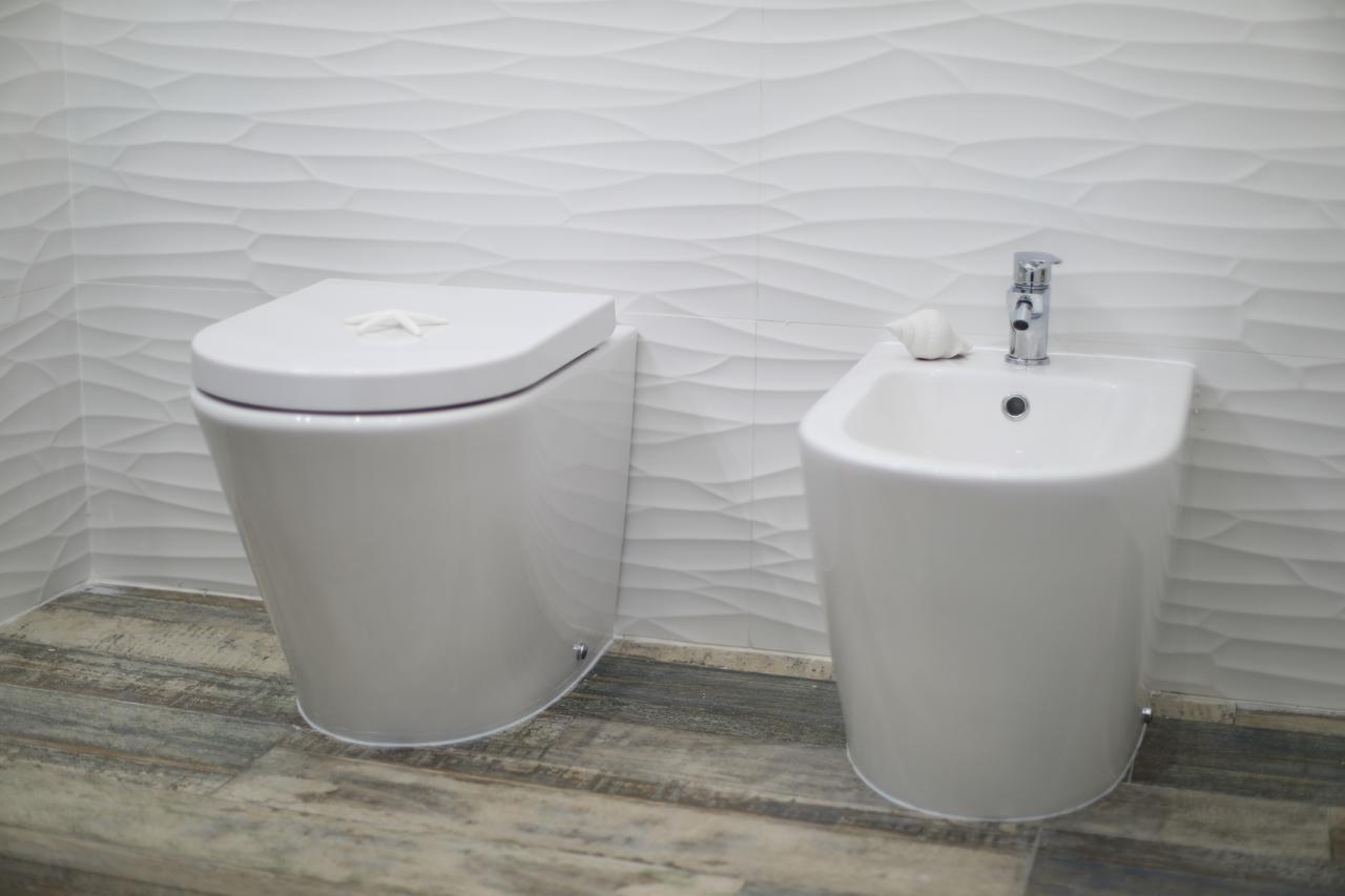 White Aurora Rooms 포르토 세자레오 외부 사진